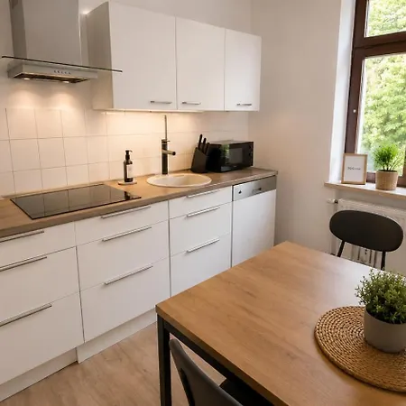 Modernes - 4 Boxspringbetten, Kueche, Wifi, Tv, Self Check-in *